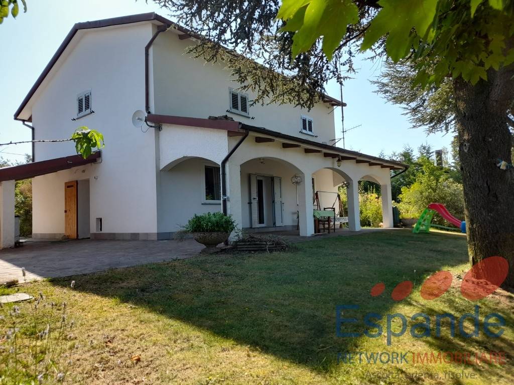 Casa indipendente, Lizzano in Belvedere