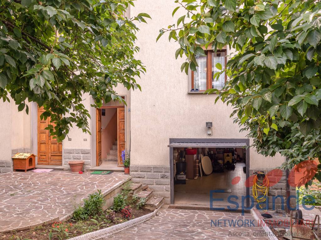 Casa Bi - Trifamiliare, Castel di Casio