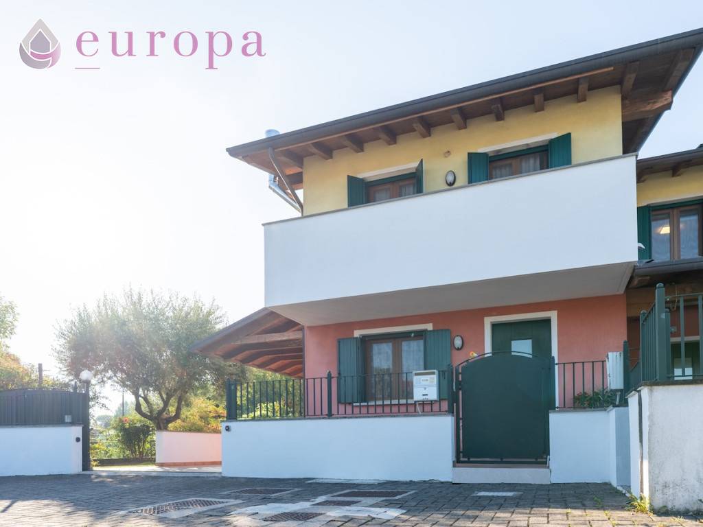 Casa Bi - Trifamiliare, Sacile