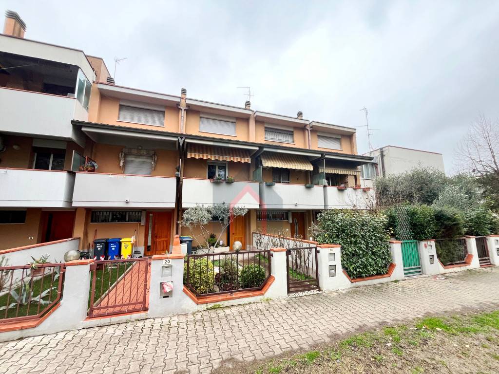 Casa Bi - Trifamiliare, Forlì