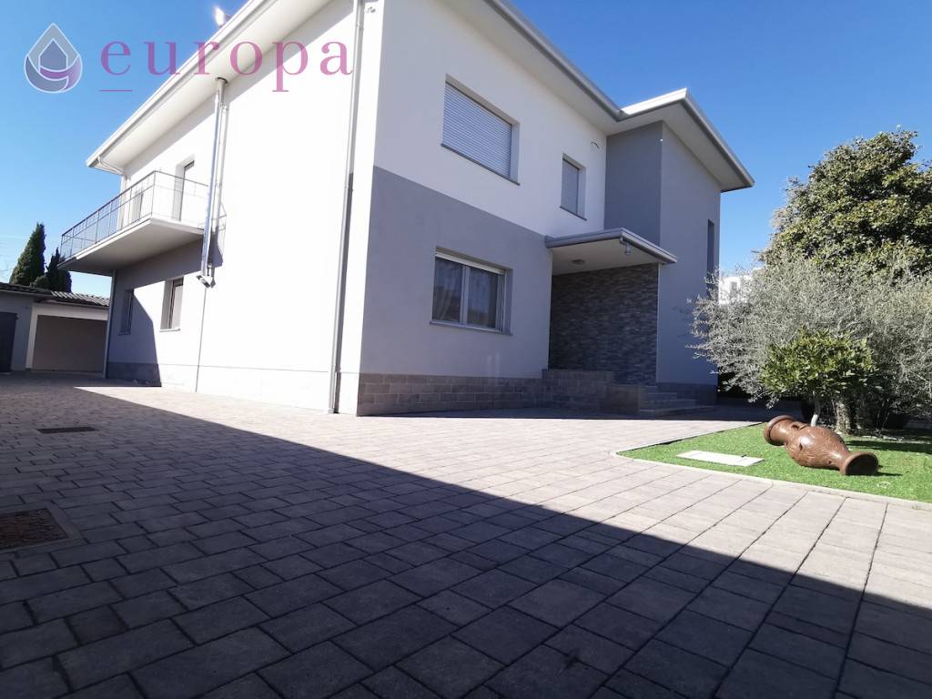 Villa, Pordenone