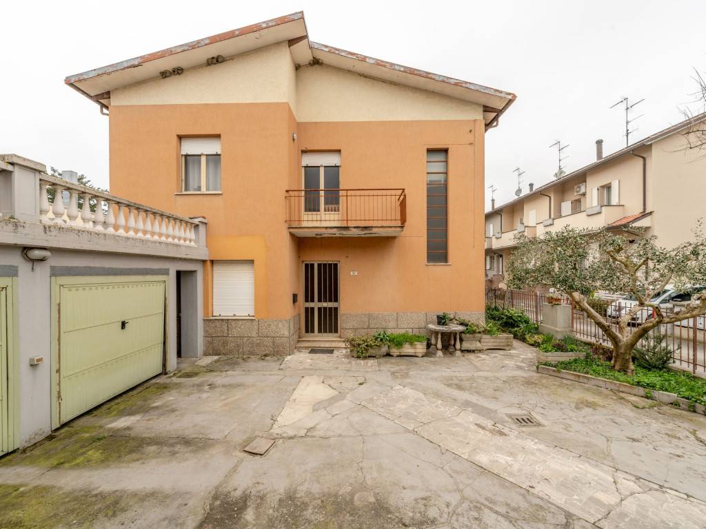Casa indipendente, Forlì