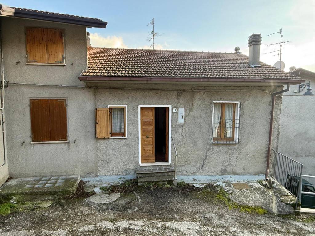 Casa Bi - Trifamiliare, Carpegna