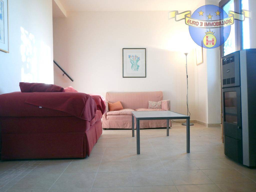 Casa indipendente, Penna San Giovanni
