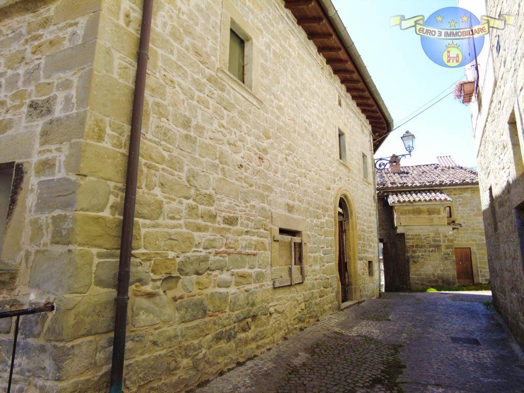 Casa indipendente, Montegallo