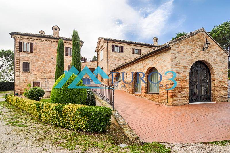 Palazzo - Stabile, Rapagnano