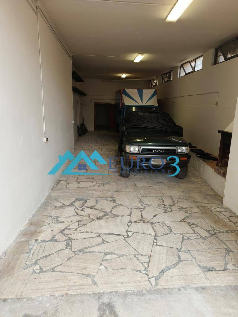 Box - Garage - Posto Auto BRECCIAROLO, Ascoli Piceno