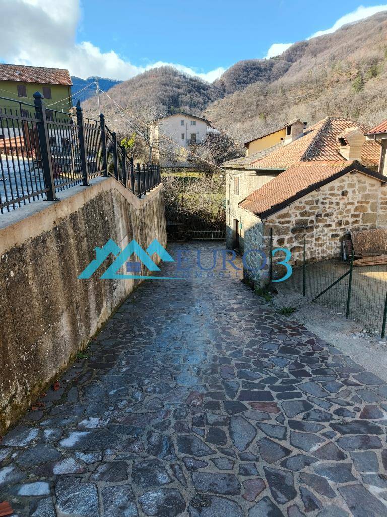 Casa indipendente MIGLIARELLI, Montegallo