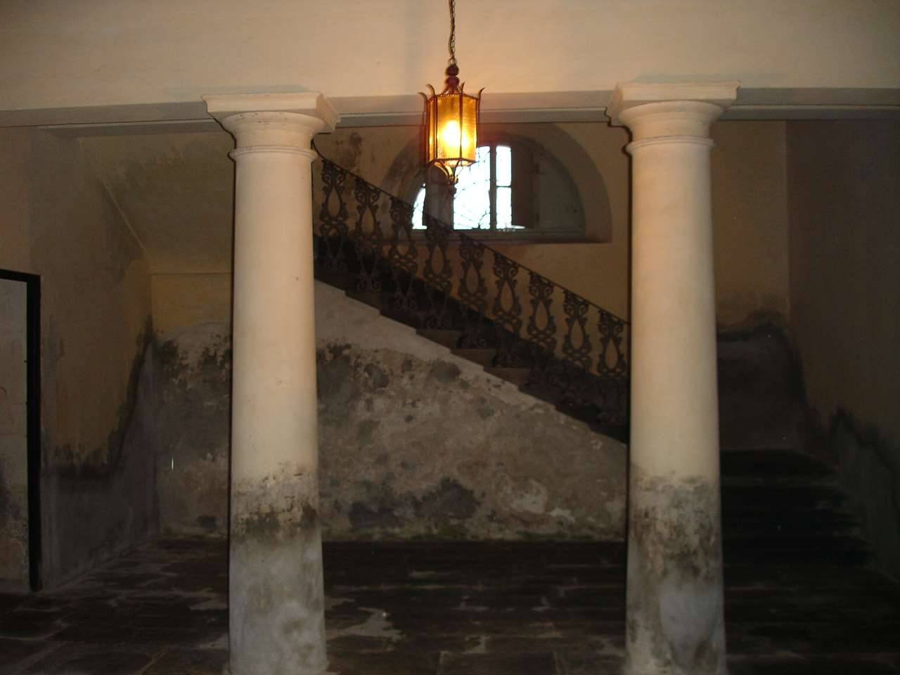 Palazzo - Stabile Padule, Porcari
