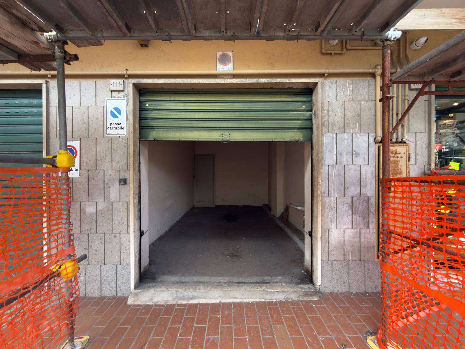 Box - Garage - Posto Auto via monte bianco111, Viterbo