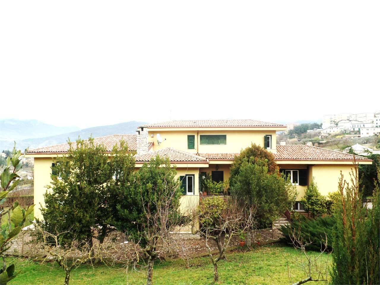 Villa, Alatri