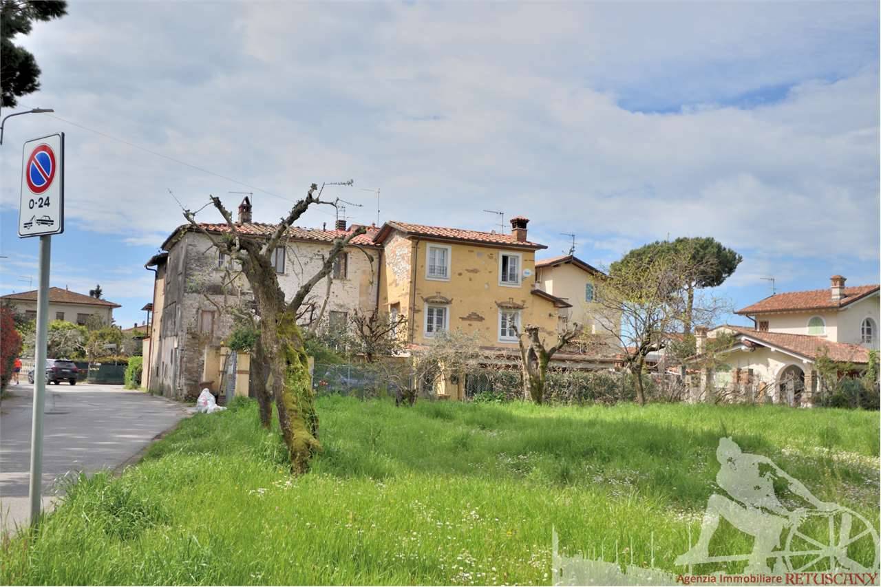 Villa Crociale, Pietrasanta