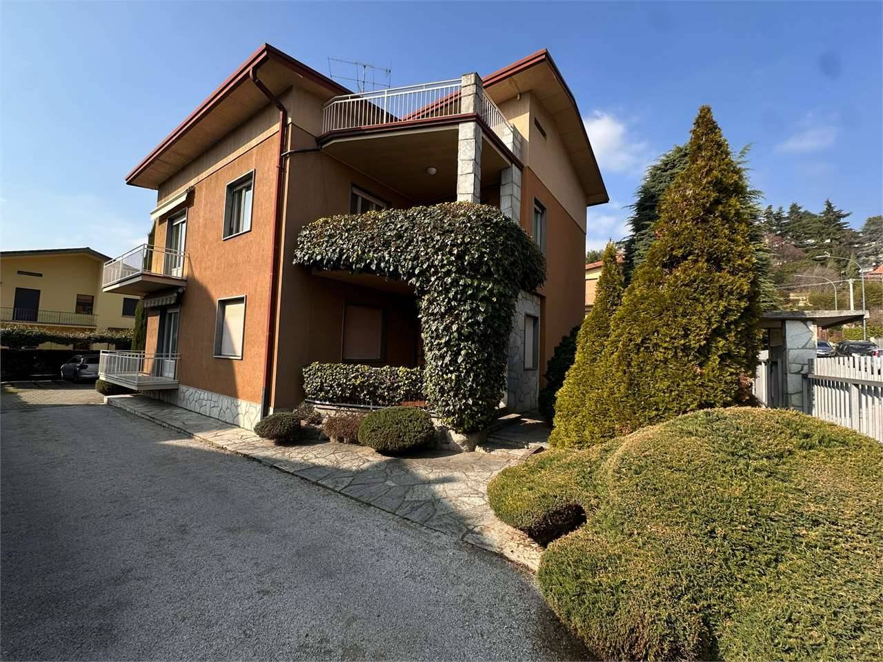 Casa indipendente, Erba