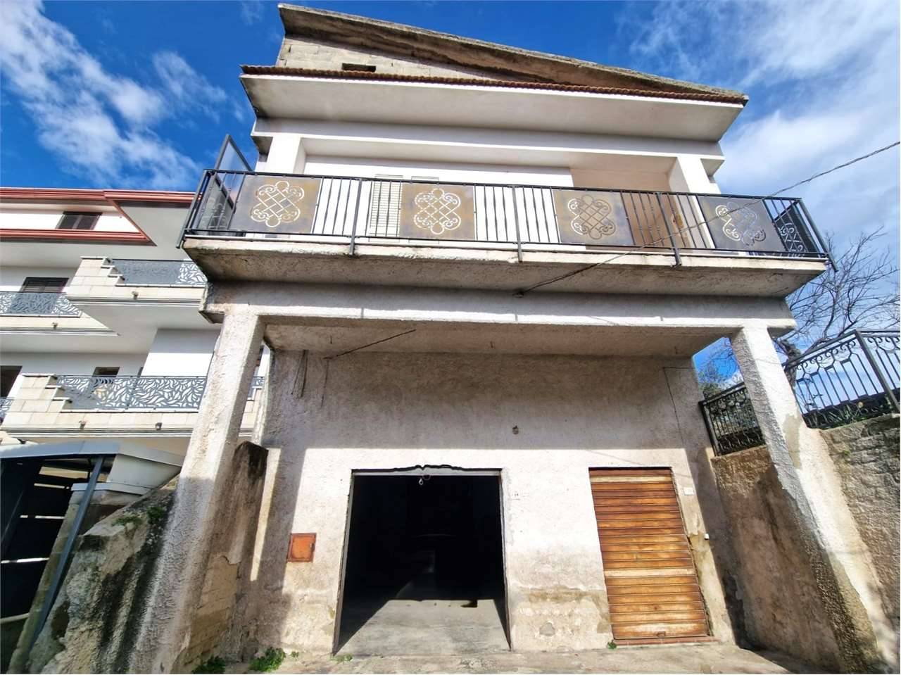 Casa indipendente, Castel Morrone