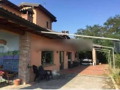 Villa, Borgonovo Val Tidone