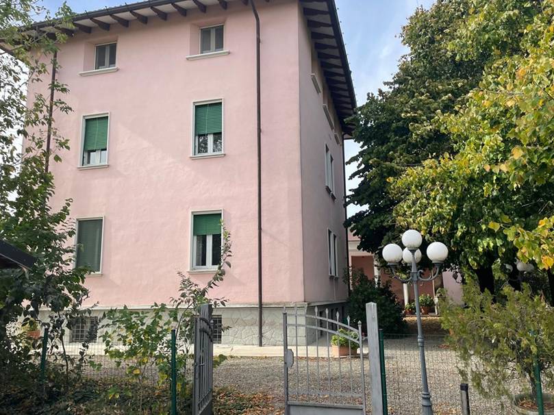 Villa, Castel San Giovanni