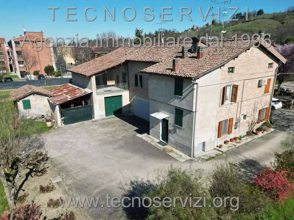 Porzione di casa Doccia, Savignano sul Panaro