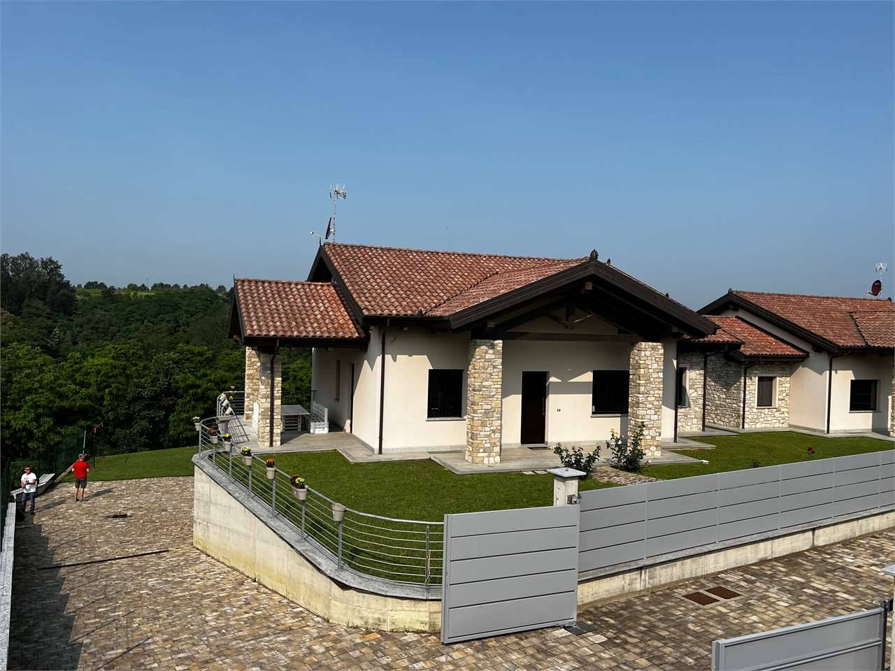 Villa, Asti