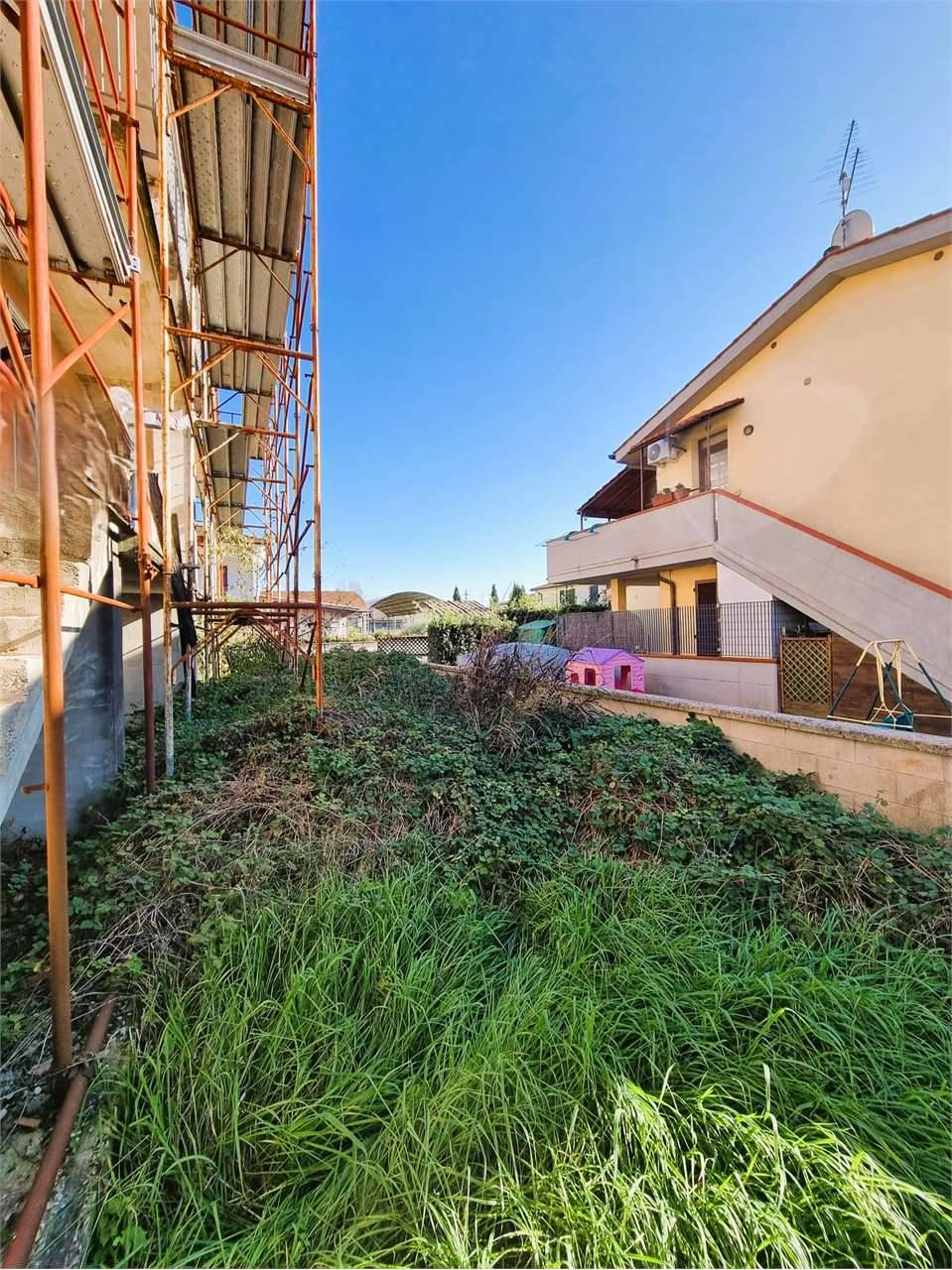 Casa indipendente Montecalvoli in basso, Santa Maria a Monte