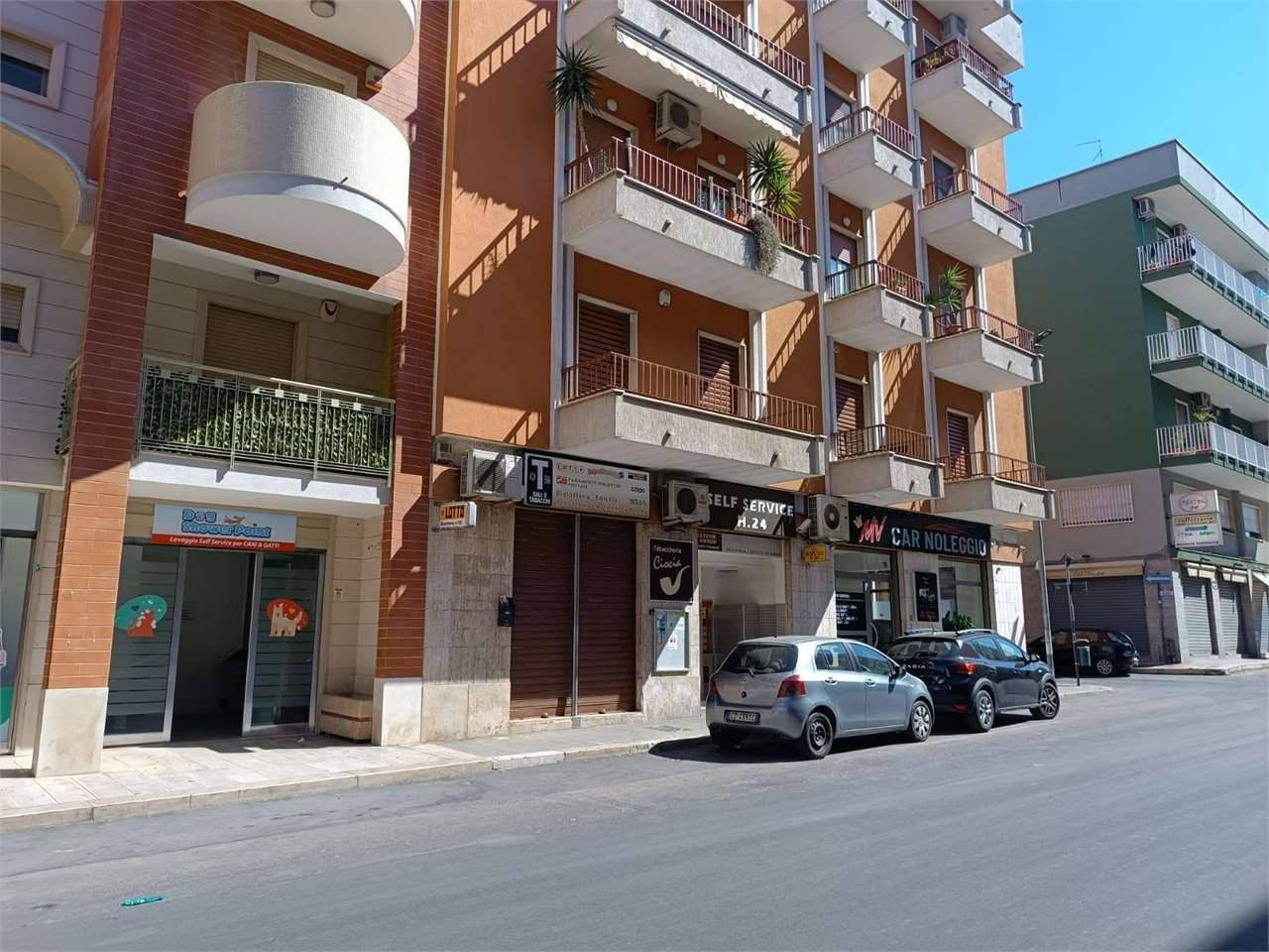 Negozio Stazione Centrale, Bitonto