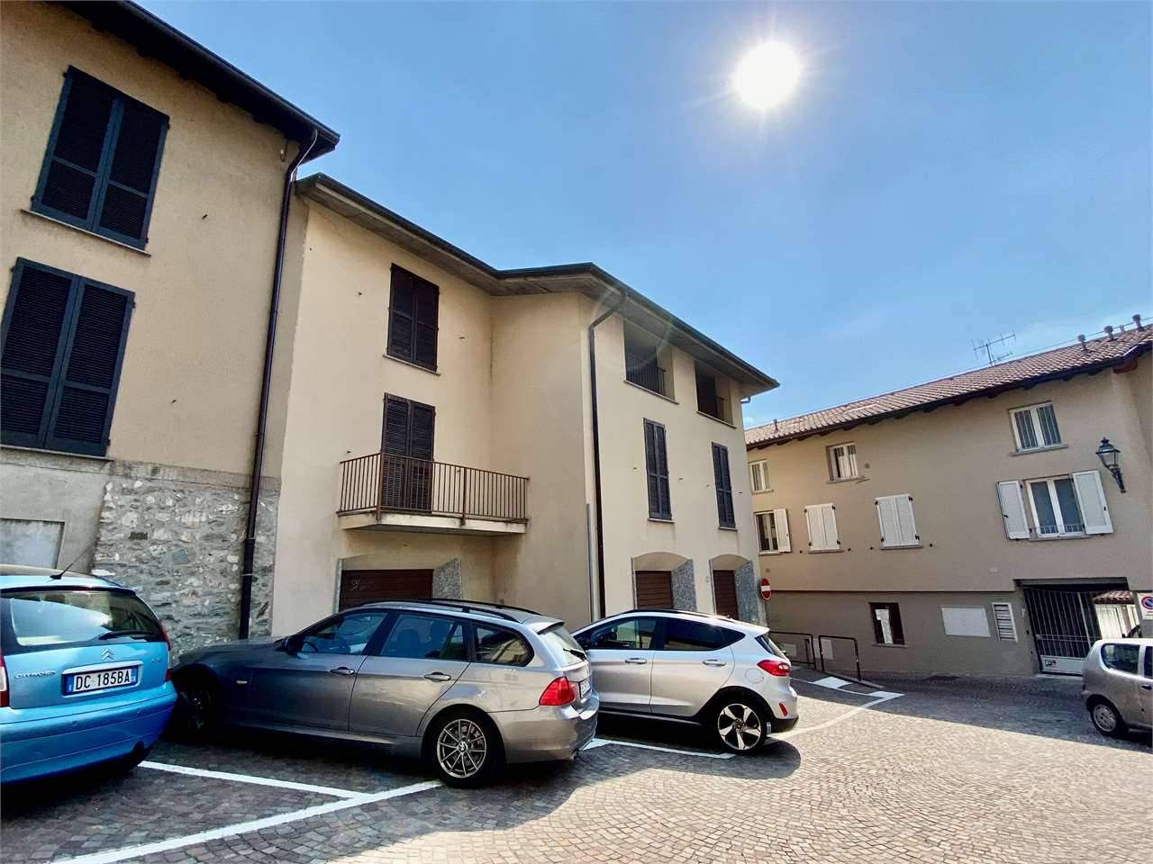 Palazzo - Stabile Sala al Barro, Galbiate