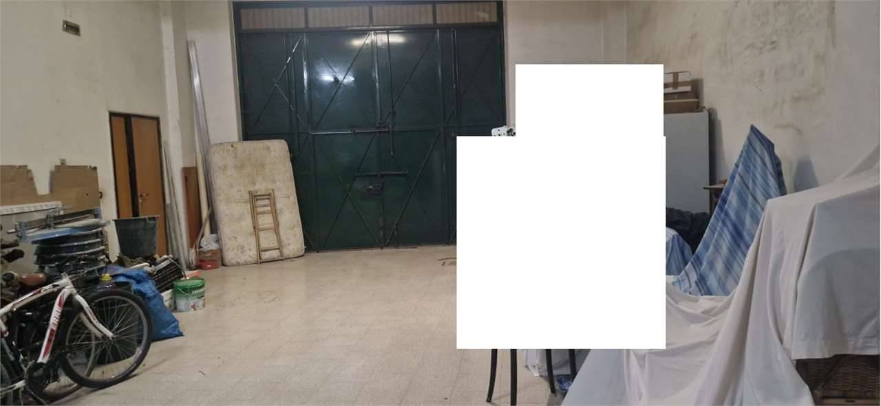 Box - Garage - Posto Auto Campo Sportivo - Liceo Classico, Bitonto