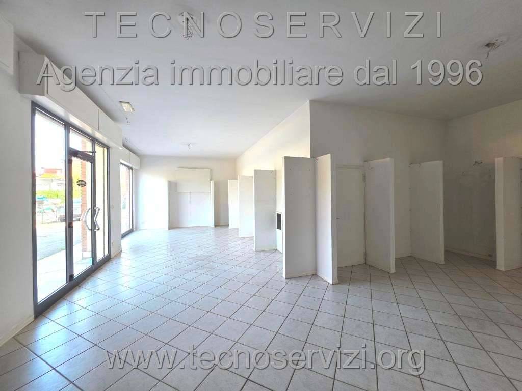 Negozio Doccia, Savignano sul Panaro
