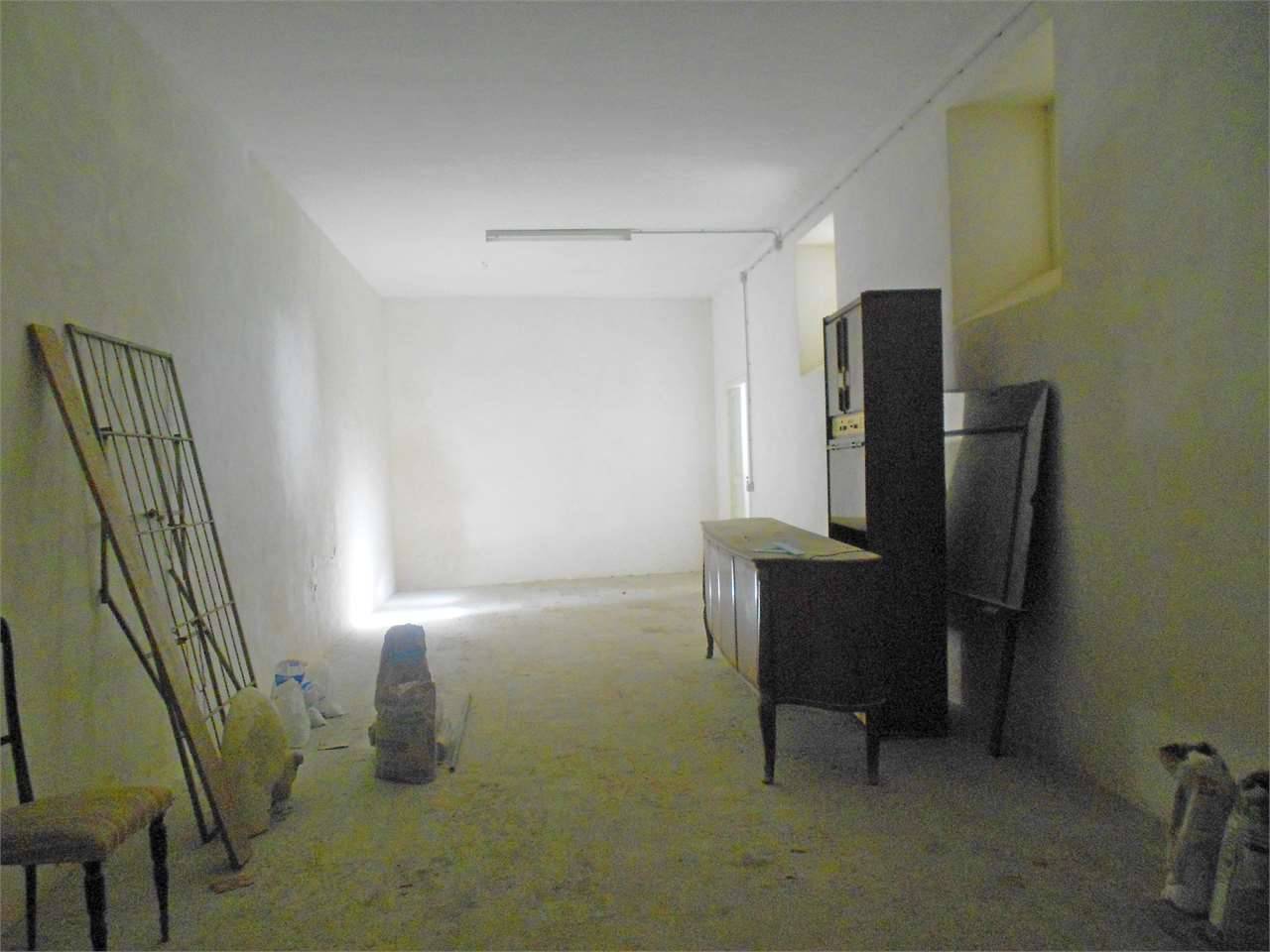 Magazzino - Deposito, Mondragone