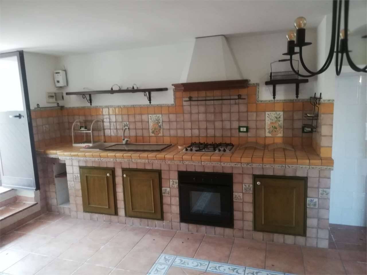 Villa, Sparanise