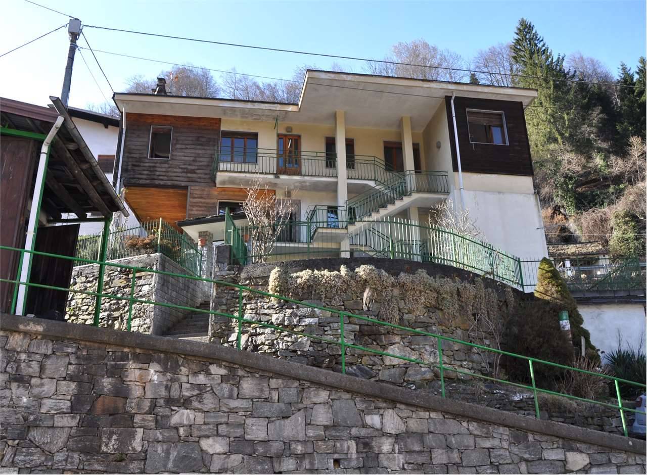 Casa indipendente, Calasca-Castiglione