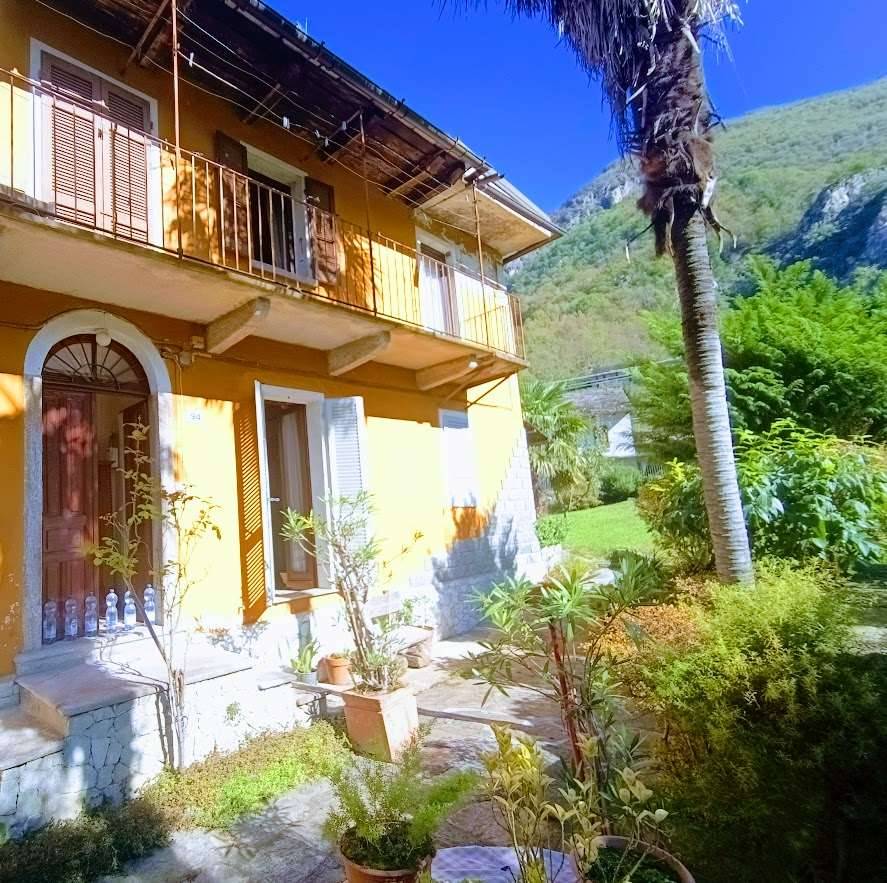 Porzione di casa Prata, Vogogna