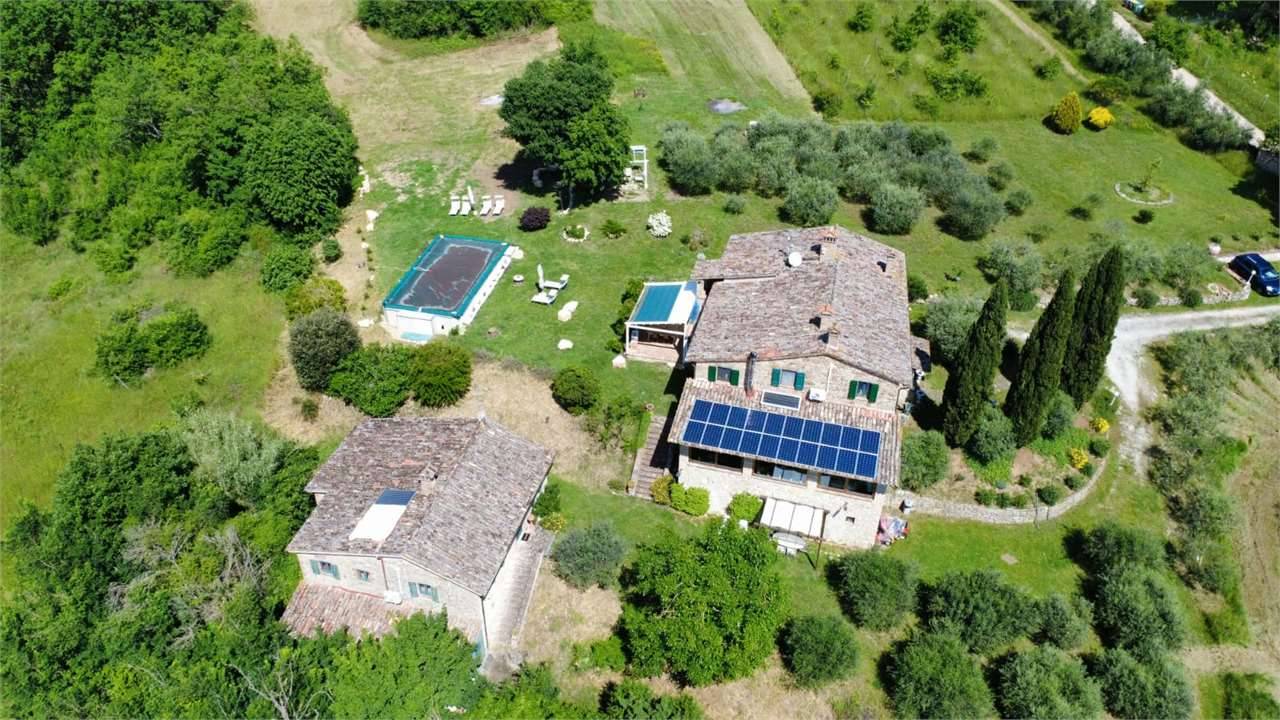 Rustico Paganella, Monte Castello di Vibio