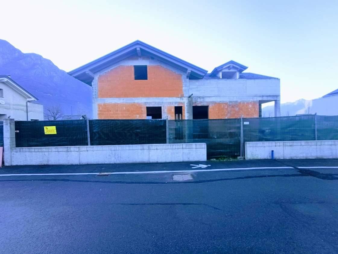Villa, Domodossola