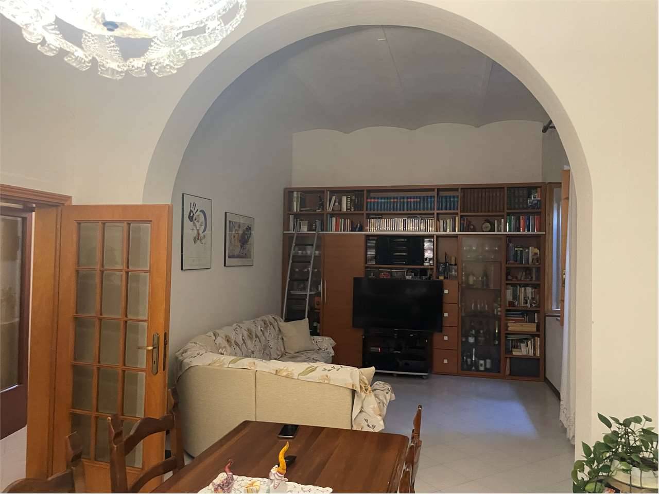 Palazzo - Stabile, Foiano della Chiana