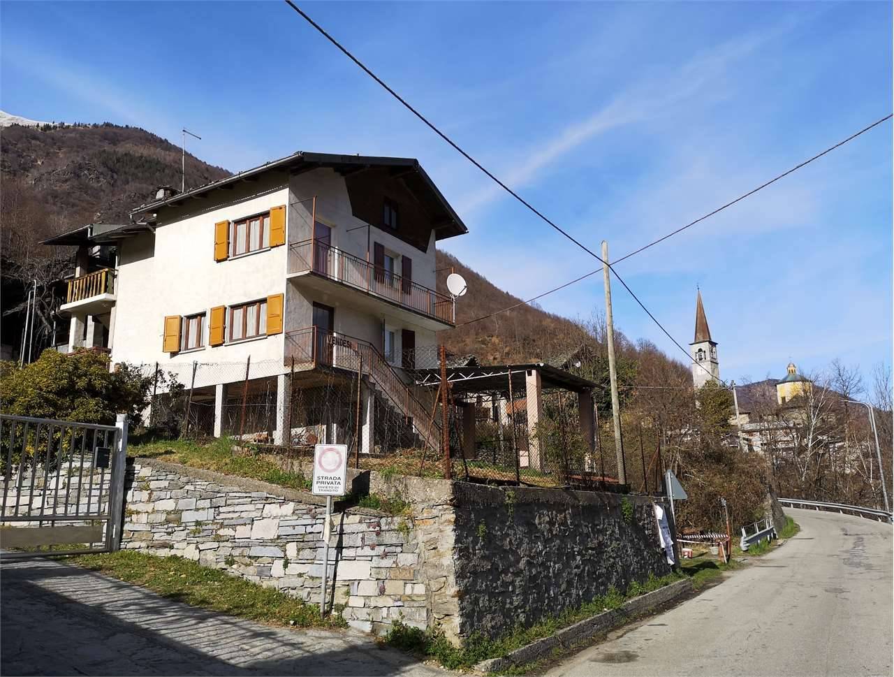 Casa indipendente, Calasca-Castiglione