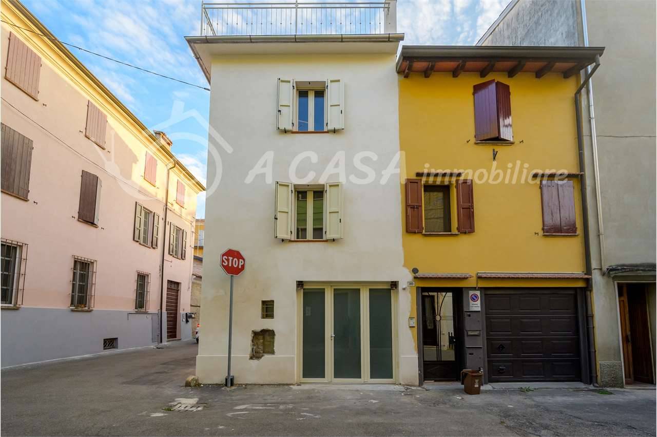Porzione di casa, San Secondo Parmense