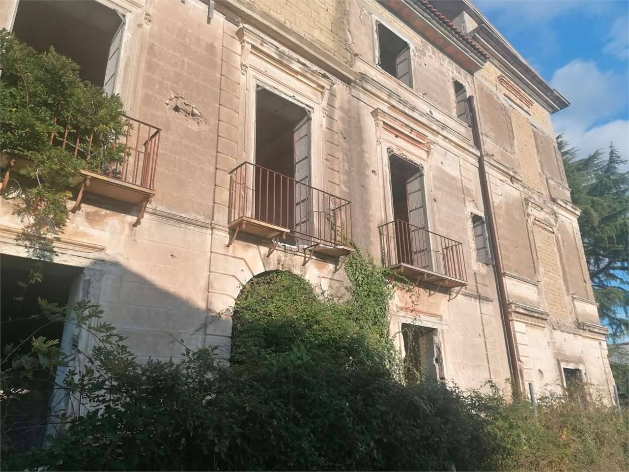 Palazzo - Stabile, Sparanise