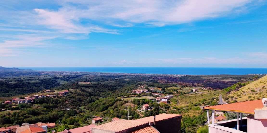 Casa indipendente, Santa Domenica Talao