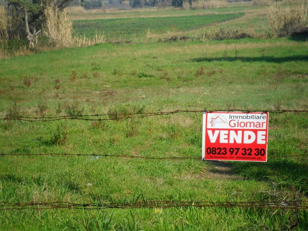Terreno agricolo Baia Domizia, Cellole