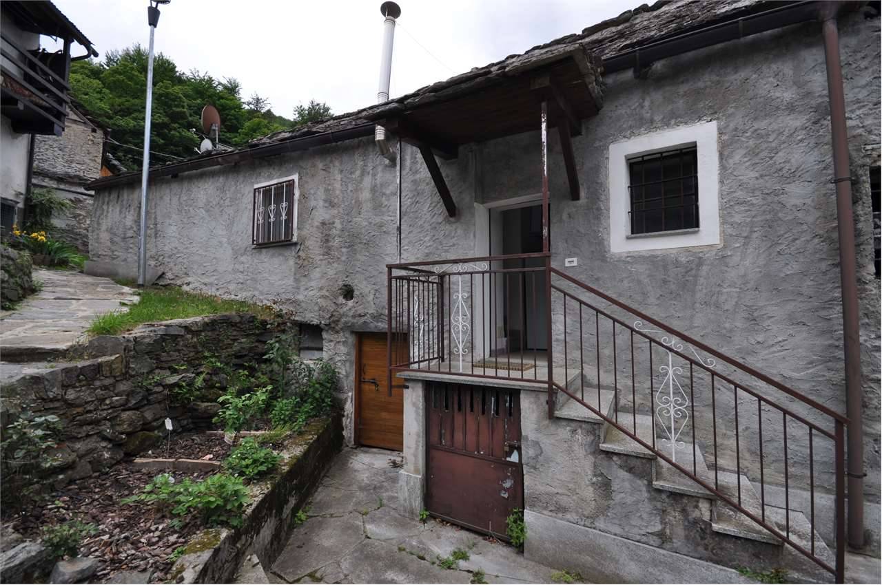 Porzione di casa, Bognanco