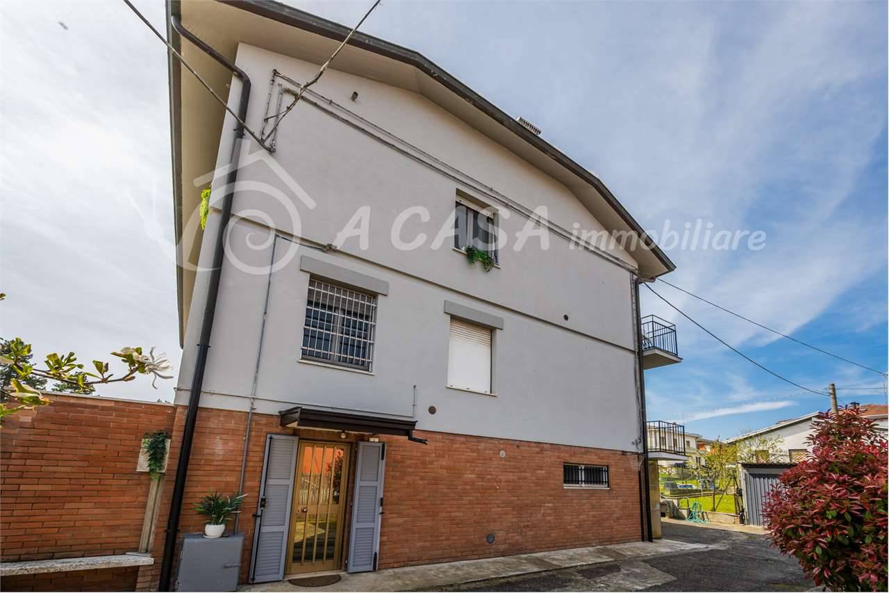 Casa indipendente, Felino