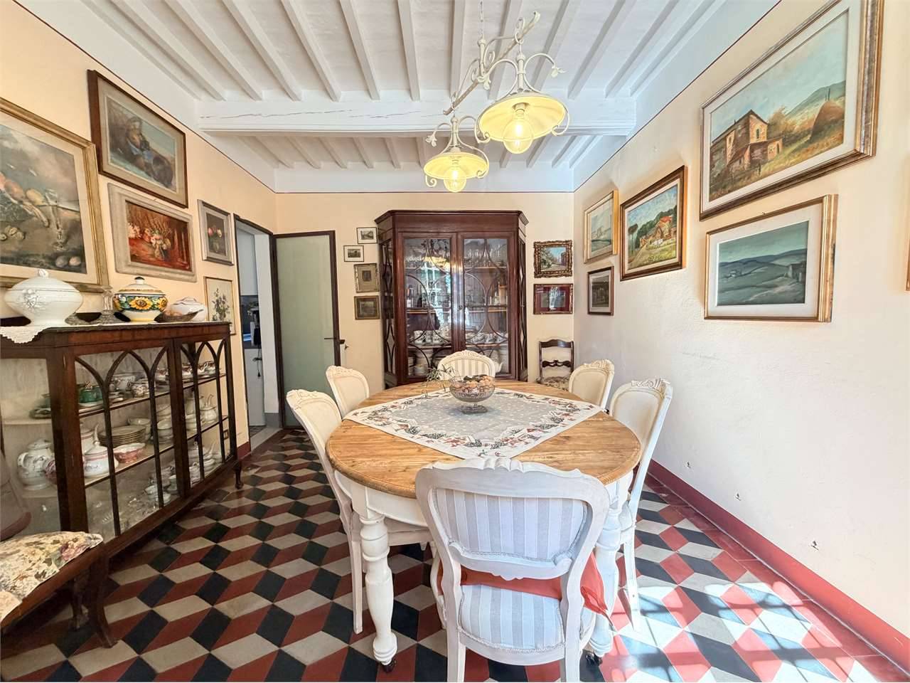 Porzione di casa, Cascina