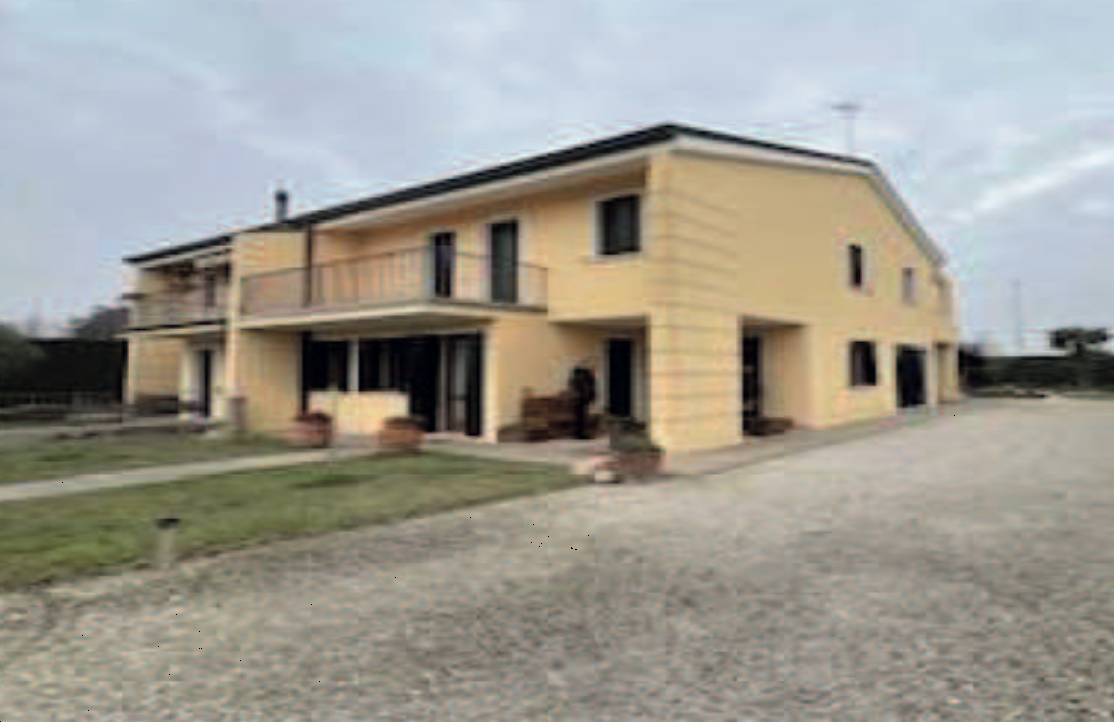 Casa Bi - Trifamiliare, Agna