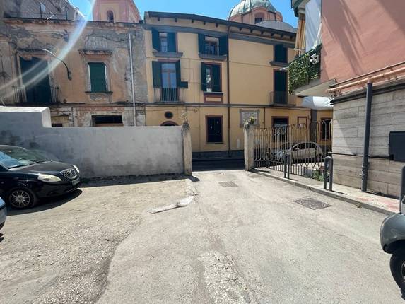 Box - Garage - Posto Auto, Napoli