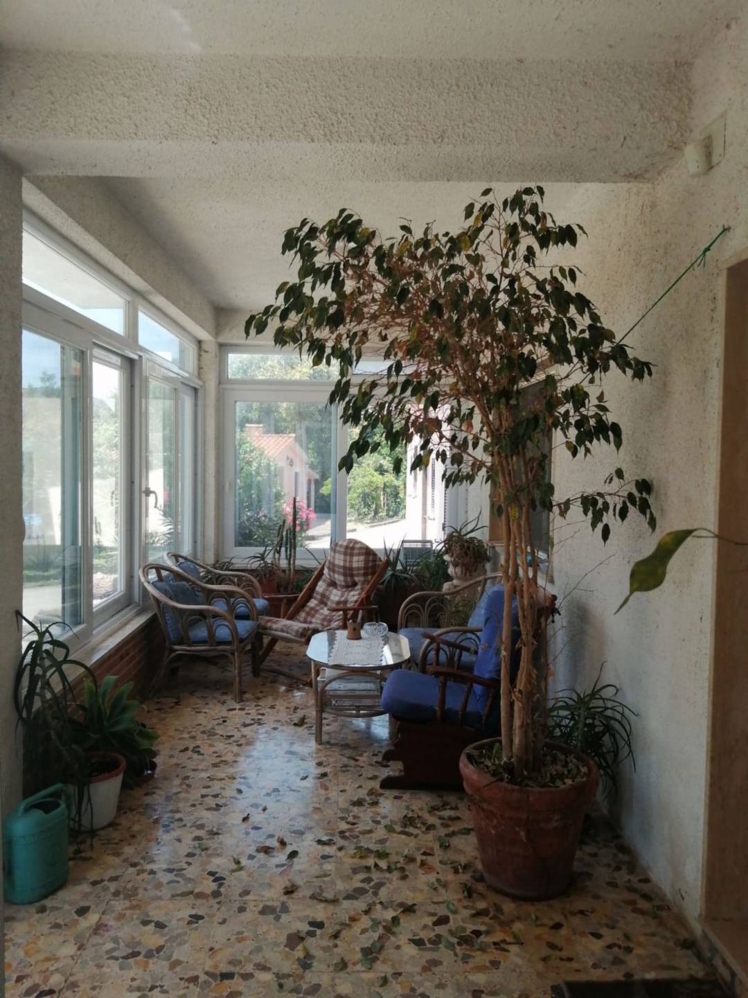 Casa indipendente, Sezze