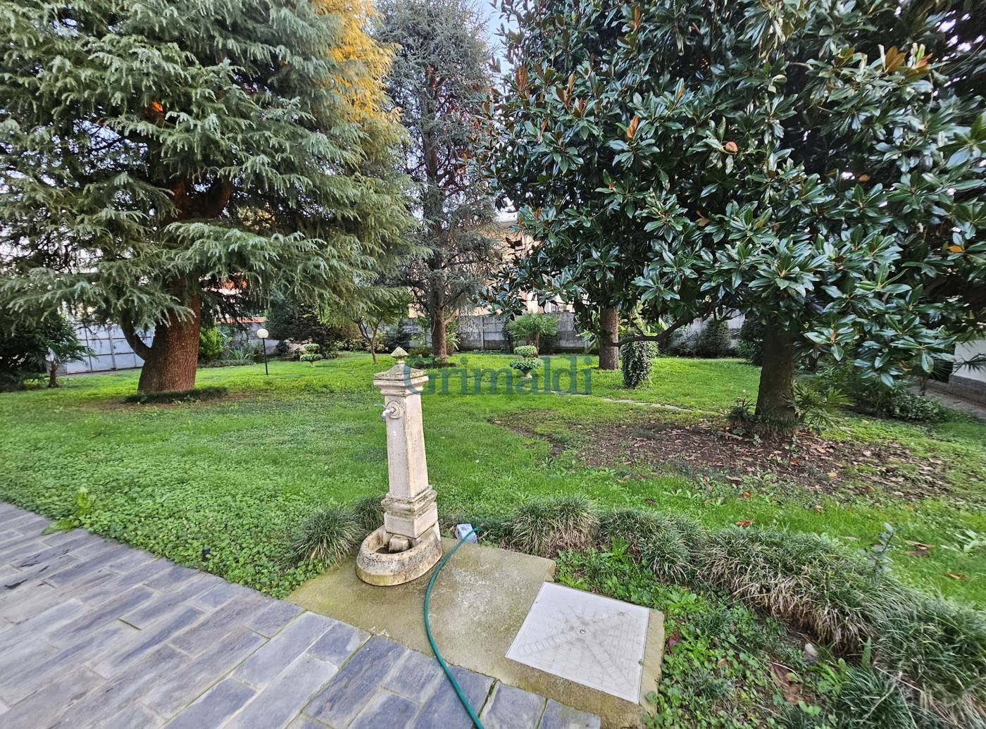 Villa, Vittuone