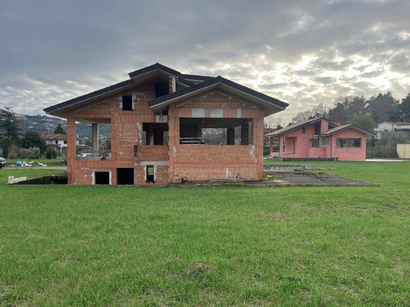 Villa, Sezze