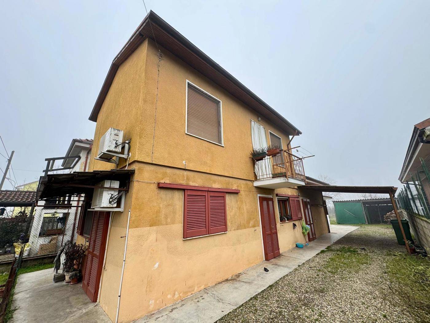 Casa indipendente, Mortara
