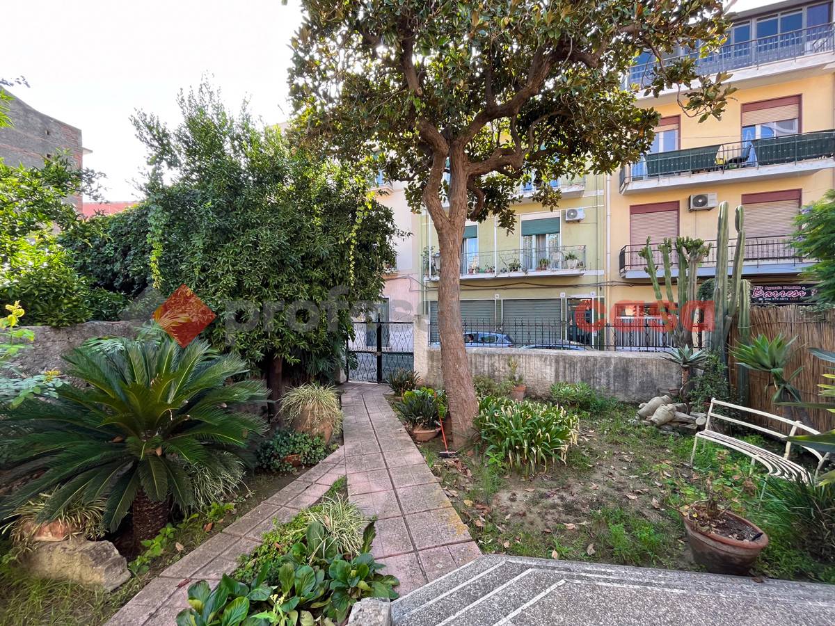 Casa indipendente, Barcellona Pozzo di Gotto
