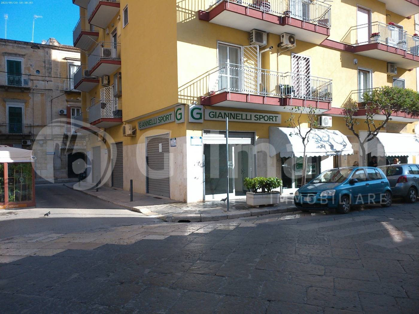 Negozio, Trani